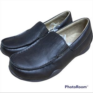 The Children's Place Faux Leather Shoes Size 4 Youth Brown Slip On Loafers NEW